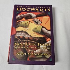Harry Potter Boxed Book Set: Library of Hogwarts Fantastic Beasts & Quidditch‎
